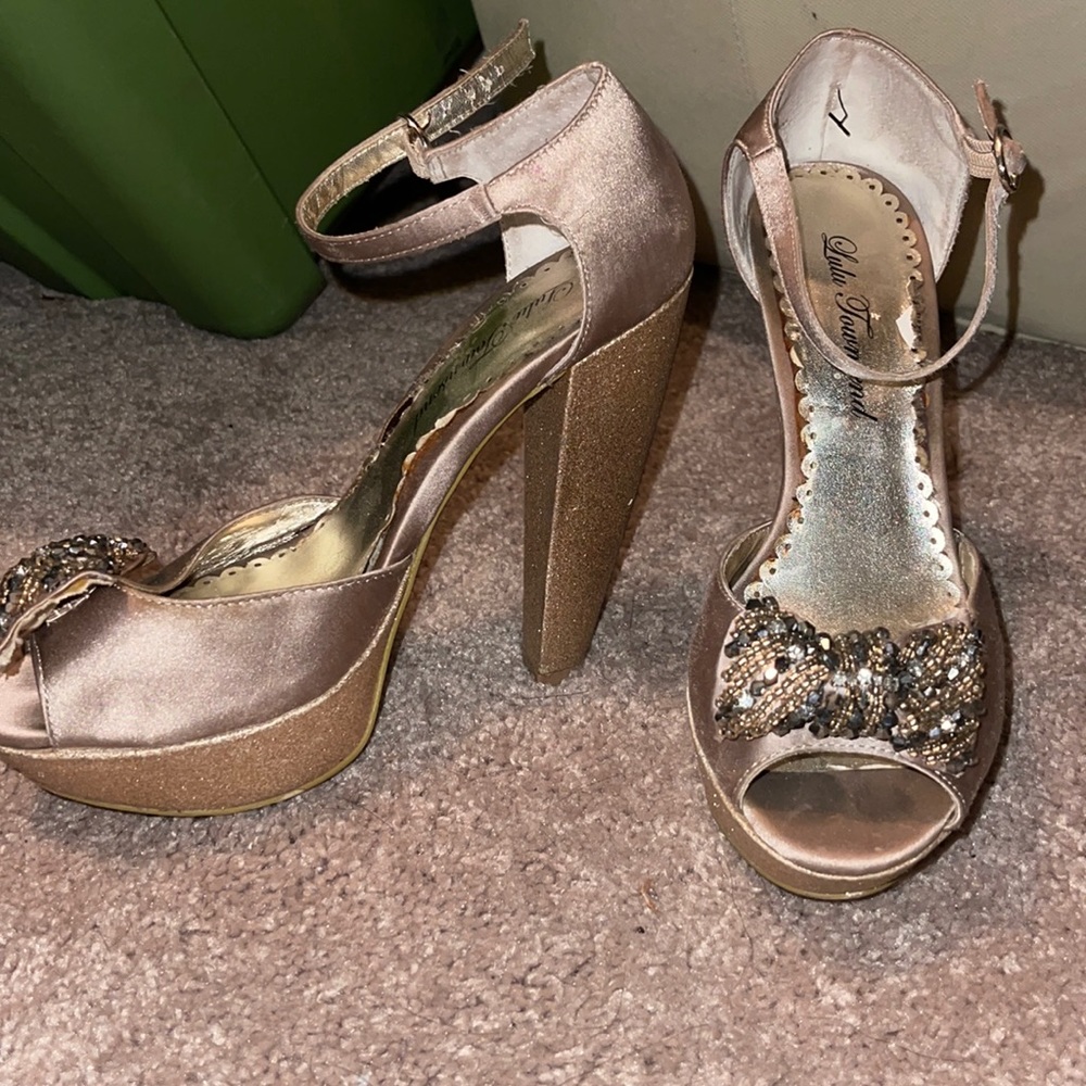 Gold Dress shoes